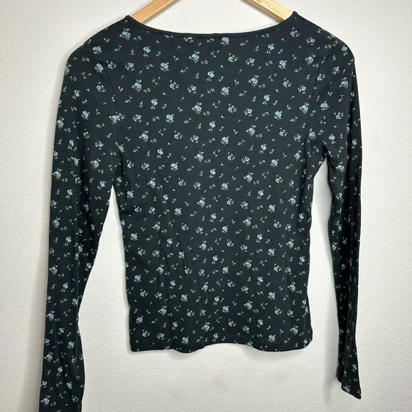 Levi's Black Fitted Long Sleeve Tee - Picture 6 of 6